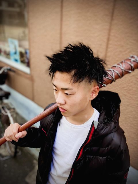 高校生パーマ  ツイストパーマ〜  やんちゃ系に人気です(⃔ ꒪꒳꒪̟ )⃕↝  めちゃ似合ってるやん✨️  バットは無理やり持ってもらってます愛Love( ˶ˆ꒳ˆ˵ )  #menssalonjanga  #高校生パーマ  #高校生男子  #受験生  #がんばれ  ふつう大学受かってからパーマあてるんちゃうの？笑  知らんけど  いつも遠くからありがとう